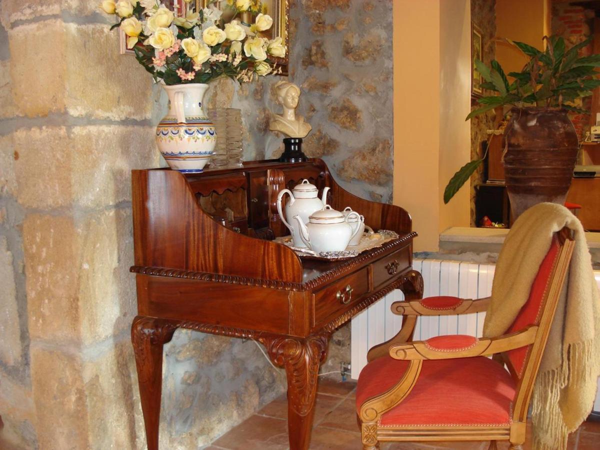 Hotel Palacio Garcia Quijano Corrales De Buelna Extérieur photo