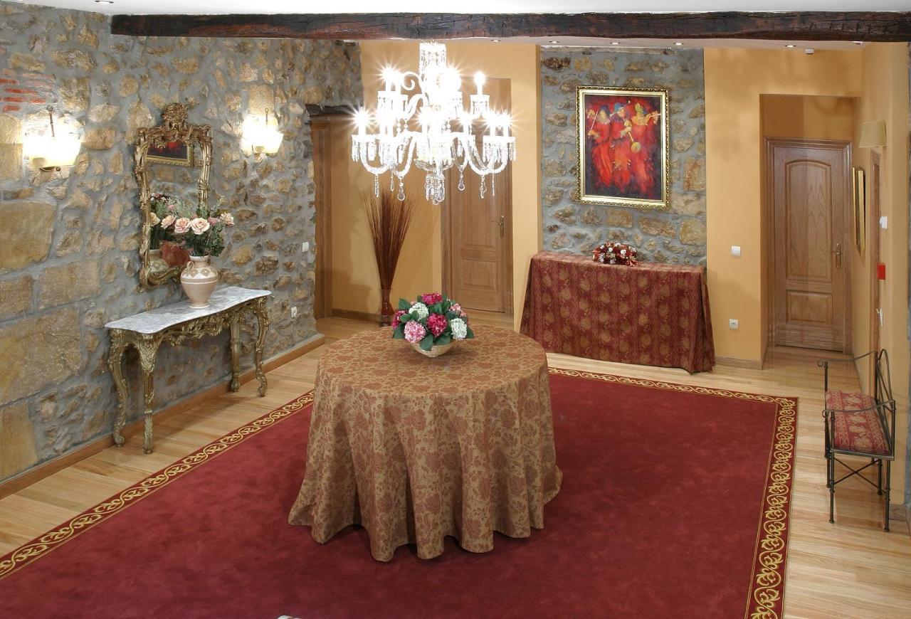 Hotel Palacio Garcia Quijano Corrales De Buelna Extérieur photo