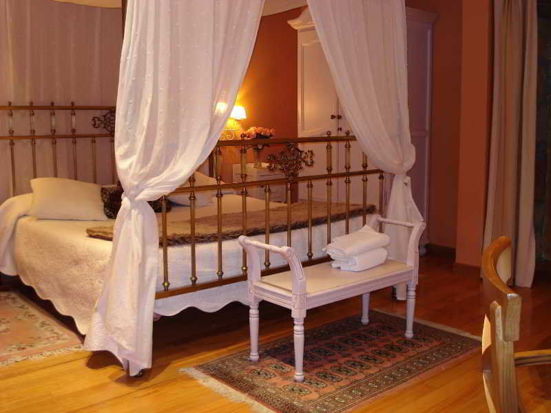Hotel Palacio Garcia Quijano Corrales De Buelna Extérieur photo