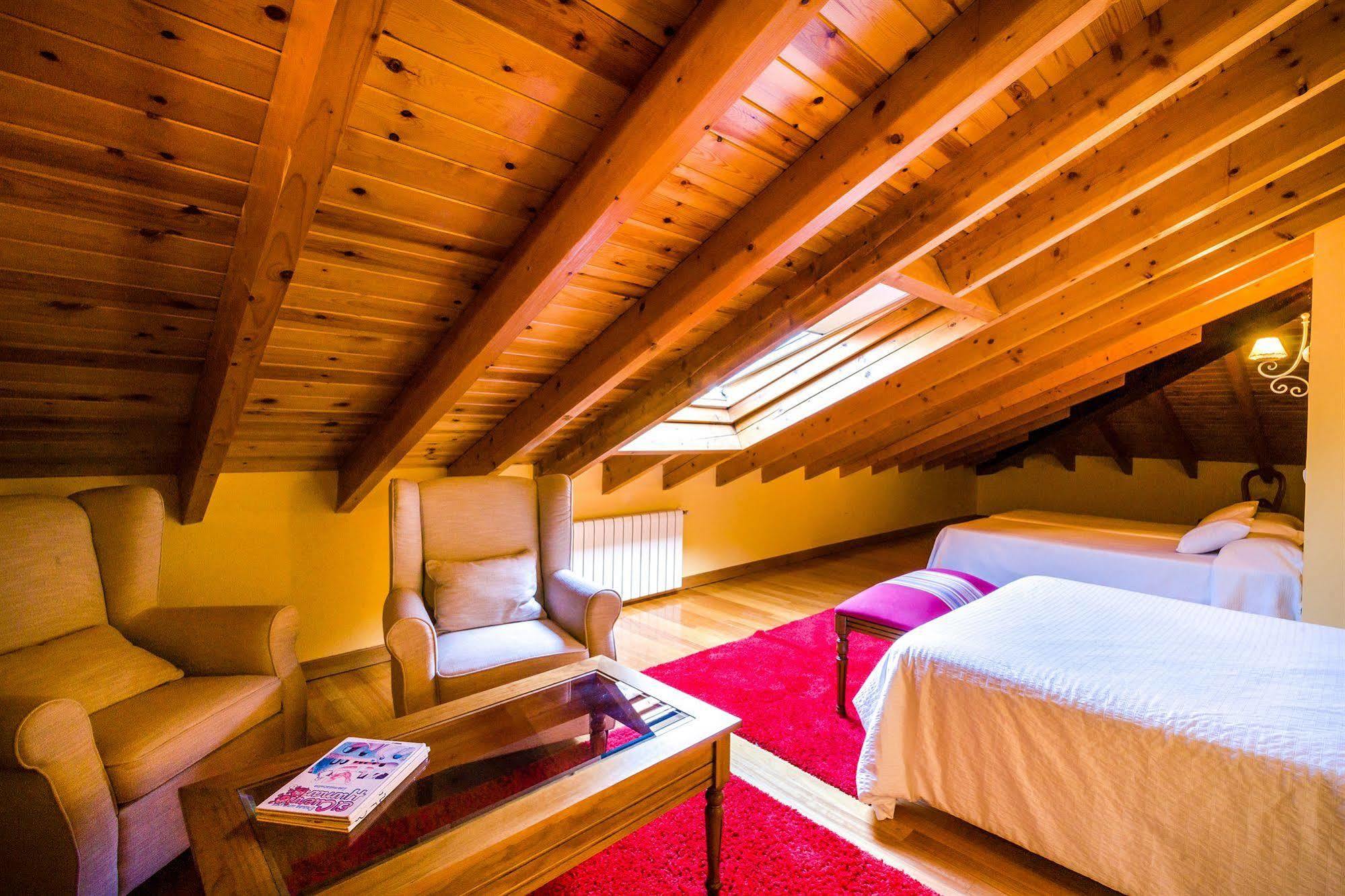Hotel Palacio Garcia Quijano Corrales De Buelna Extérieur photo